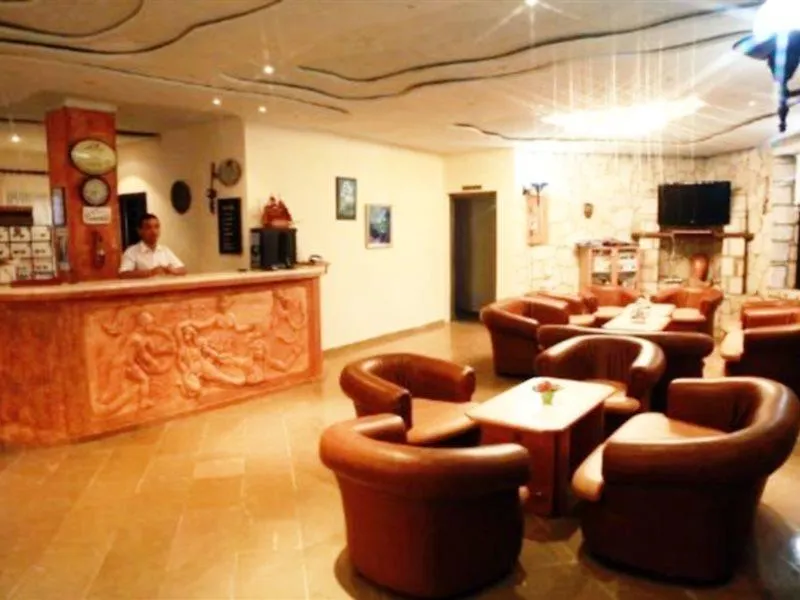 Parilti Otel Ortakent