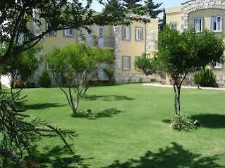 Parilti Otel Ortakent