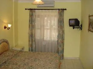 **  Parilti Otel Ortakent Türkiye