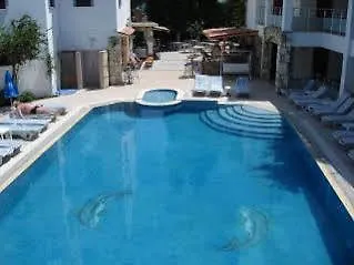 Parilti Otel Ortakent